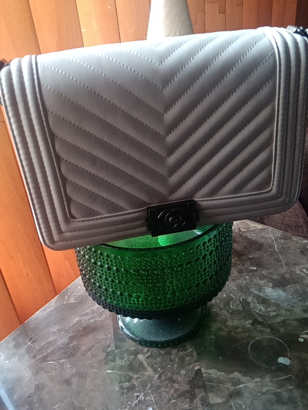 Quilted White Shoulder Bag With Chain Hardware